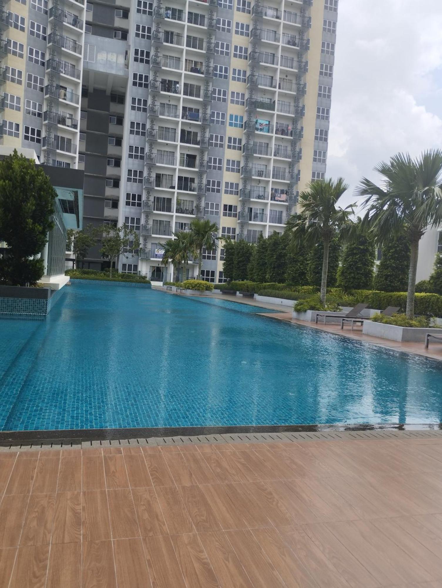באנגי Cozy Luxe Condo In Southville City מראה חיצוני תמונה